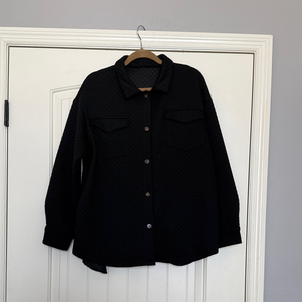 Women’s Quilted Black Button-Up Shacket -Size L